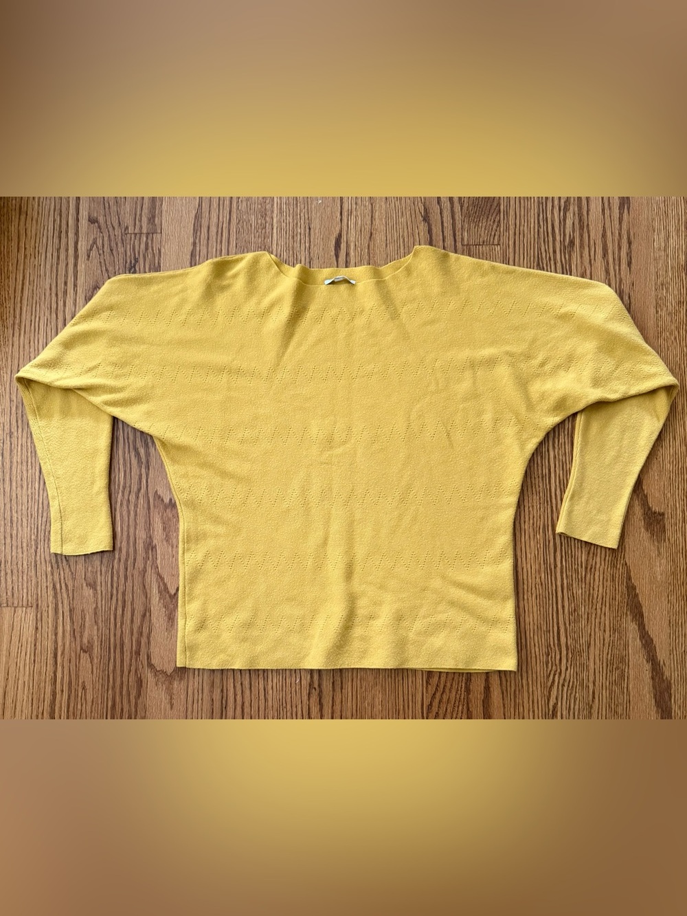Vera Milano Mustard Yellow Batwing Long Sleeve Sweater L